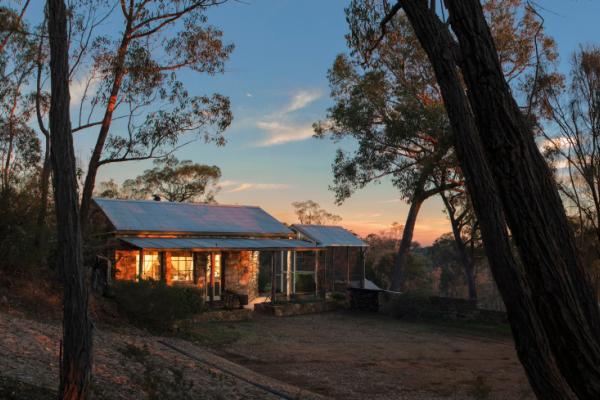 Trestrail Cottage SATC